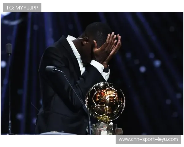 巴黎圣日耳曼连续进攻，登贝莱威胁明显